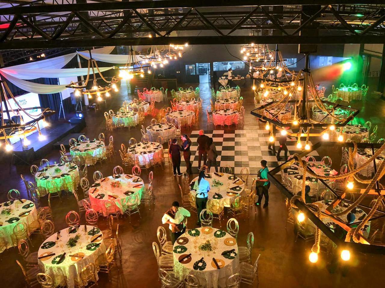 Safari Hotel & Convention Centre Rustenburg Ngoại thất bức ảnh