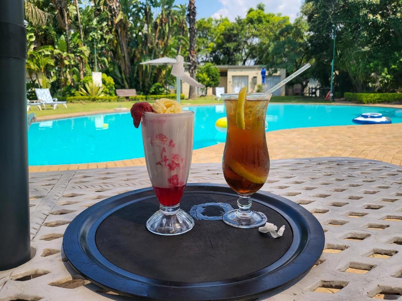 Safari Hotel & Convention Centre Rustenburg Ngoại thất bức ảnh