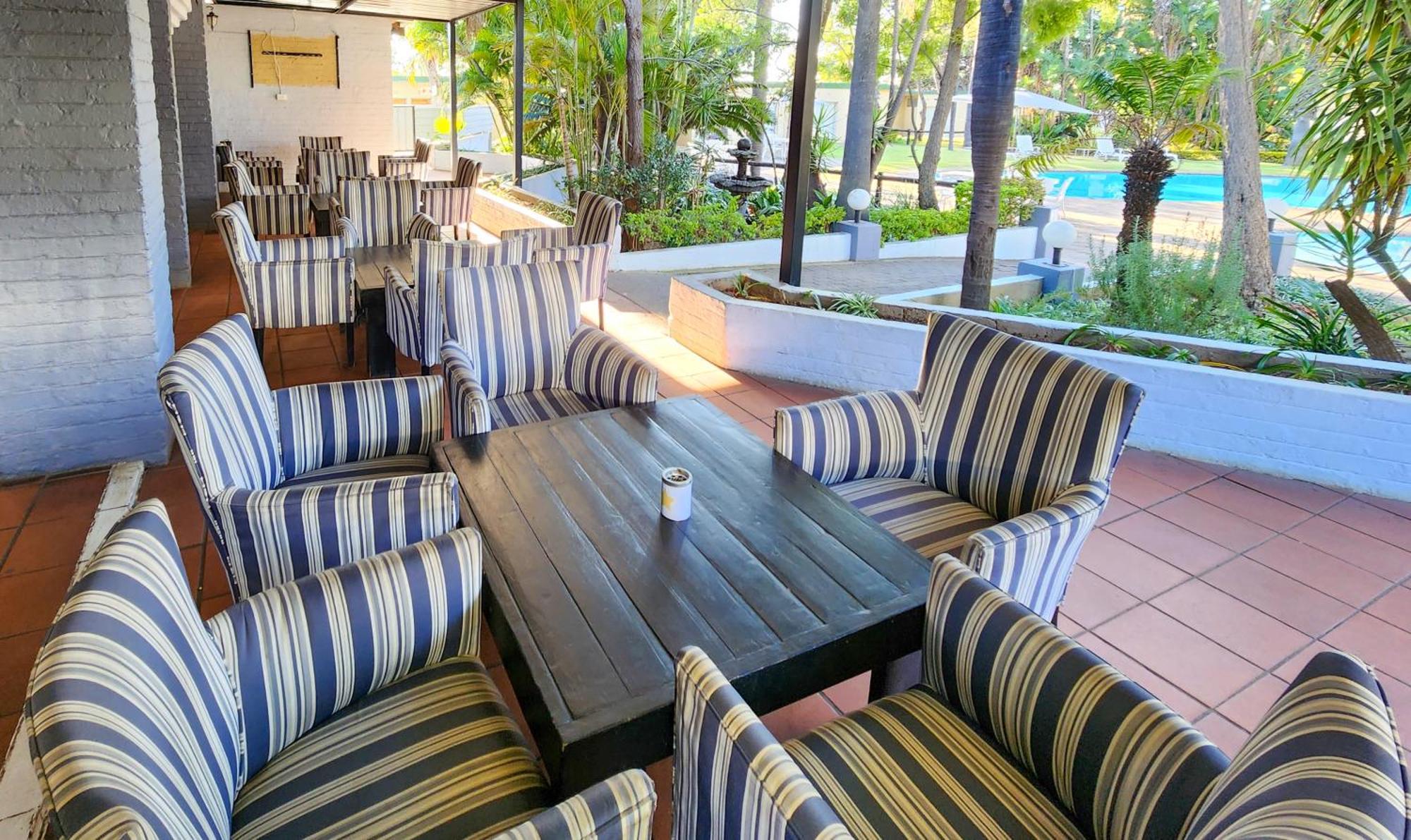 Safari Hotel & Convention Centre Rustenburg Ngoại thất bức ảnh